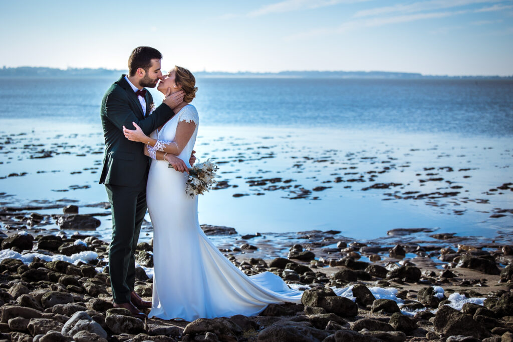 photo mariage couple mer plage